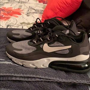 Nike air max’s 270